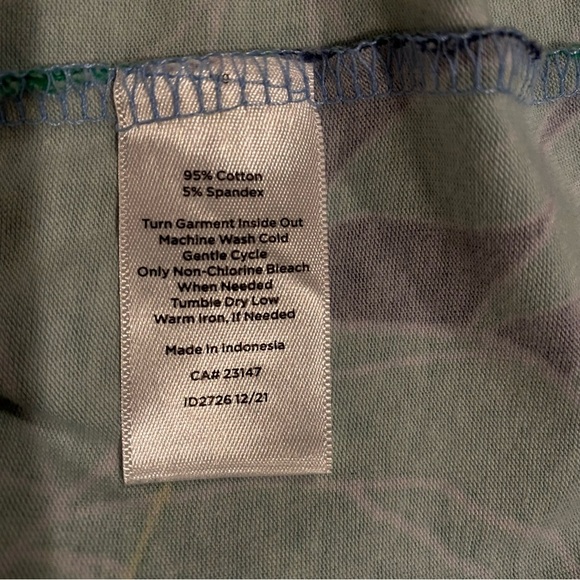 Talbots Women's size XL petite Blue Cotton Bateau Neck Tee - Tropical Jungle - Picture 8 of 8